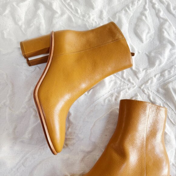 Tory Burch Brooke Stamped Heel Leather Bootie Size 9.5 New - Picture 3 of 11